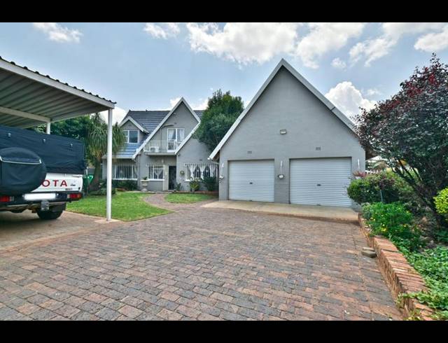 4 BEDROOM HOUSE FOR SALE IN GLENANDA